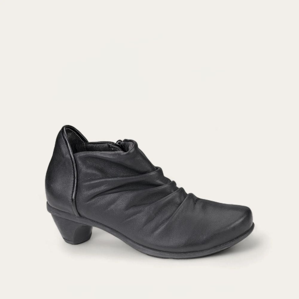 ADVANCE-Jet_Black_Black_Madras-1_ec89ef62-311a-42c4-b347-f64c034707c5