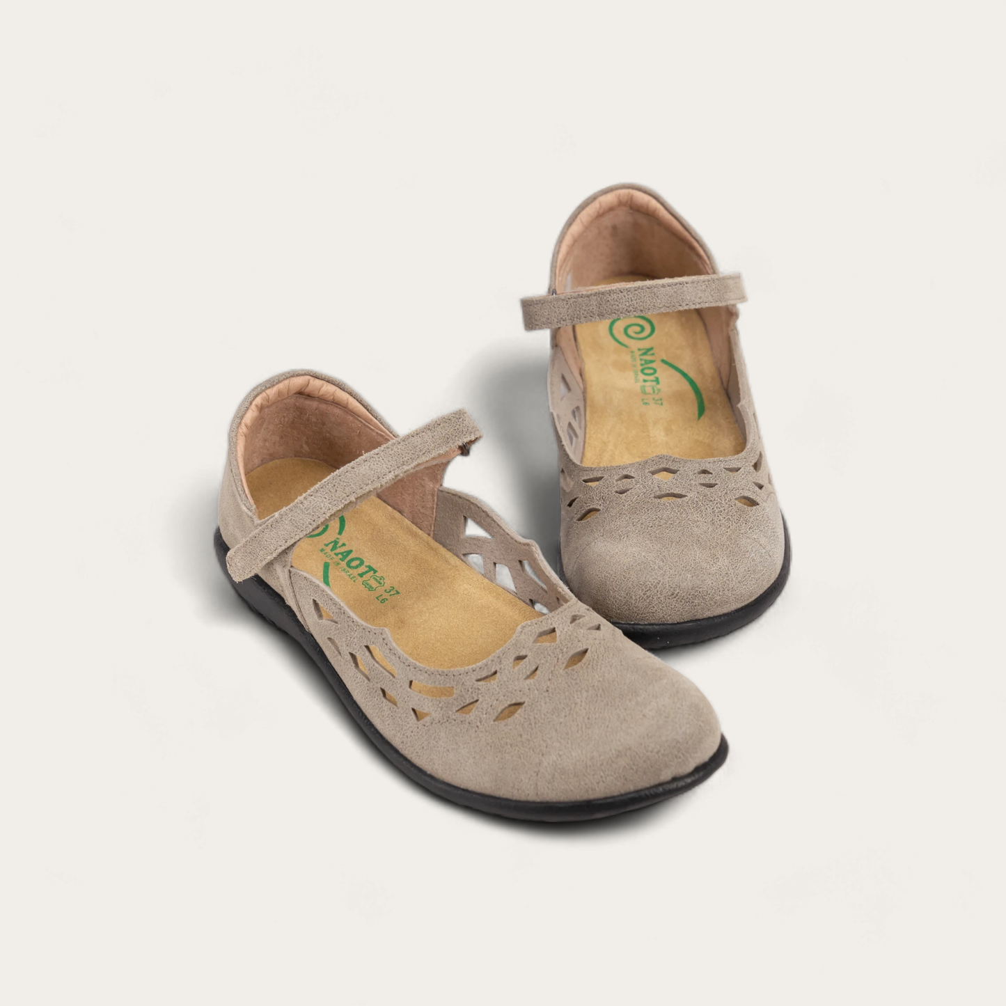 AGATHIS-11170-H58-6-with-background_dab021be-6f9e-434c-8015-1466dfd2273a