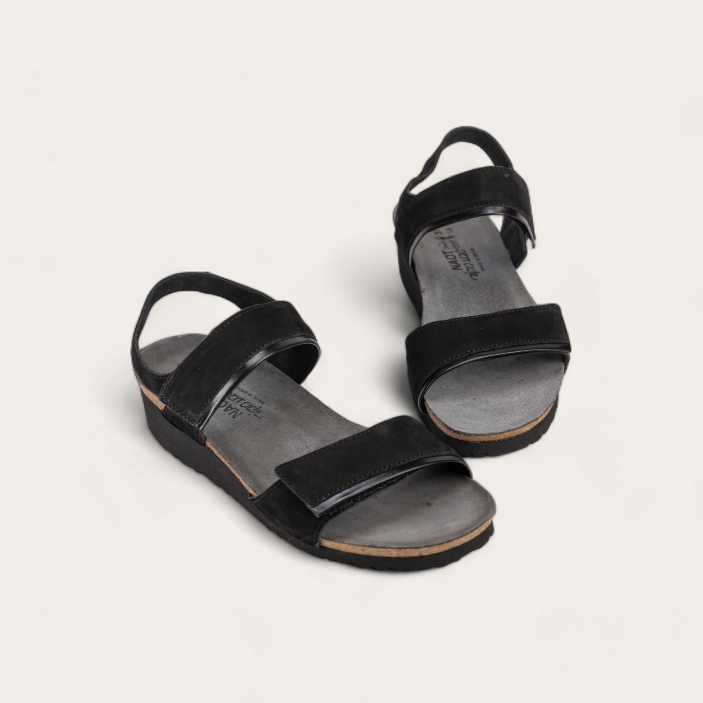 AISHA-7308-N42-6-with-background_cb78432b-e134-46de-8d91-31eae5253079