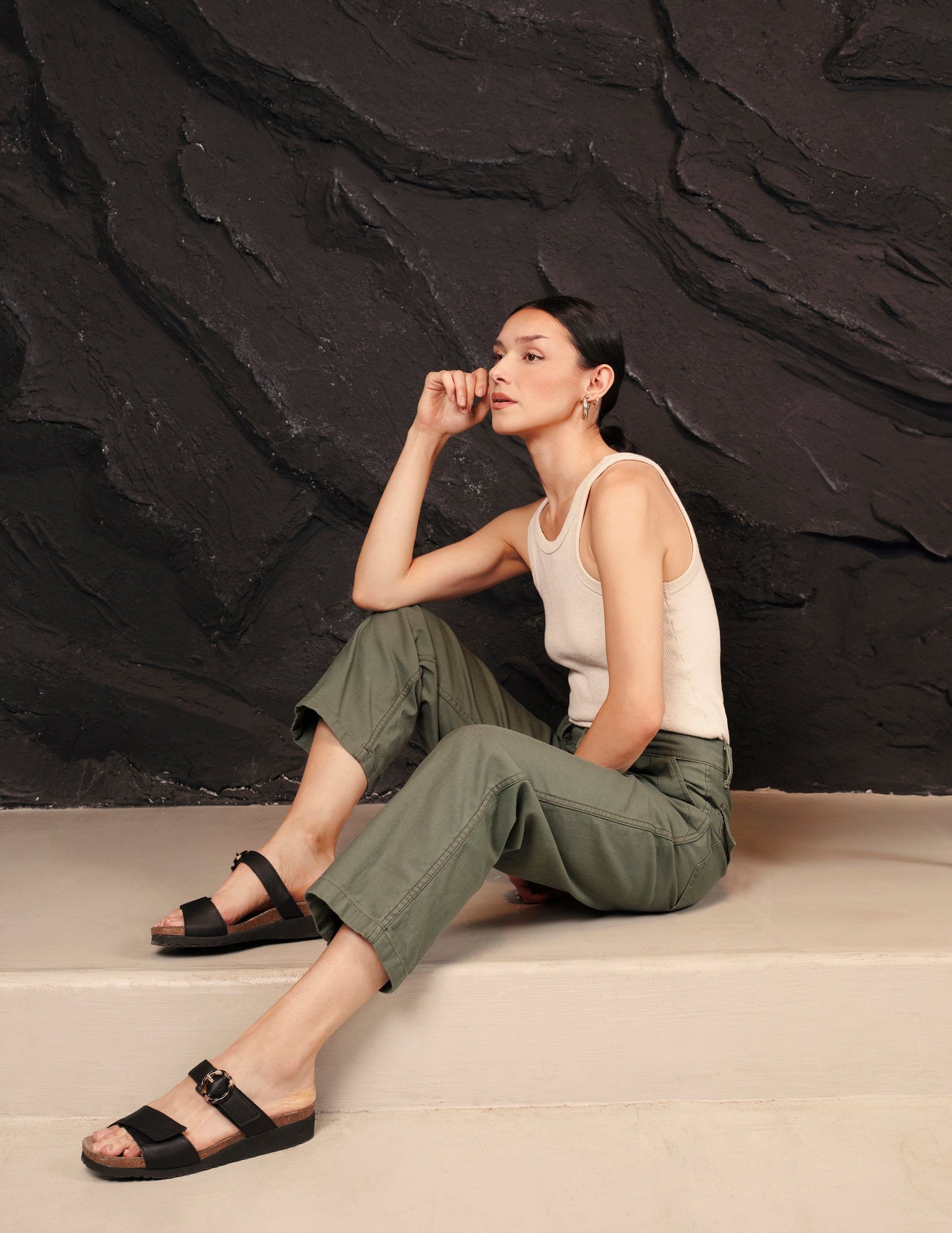 ANABEL-103176-BA6-9-with-background_53a4249a-d694-40fc-a8c7-19e85cc26414