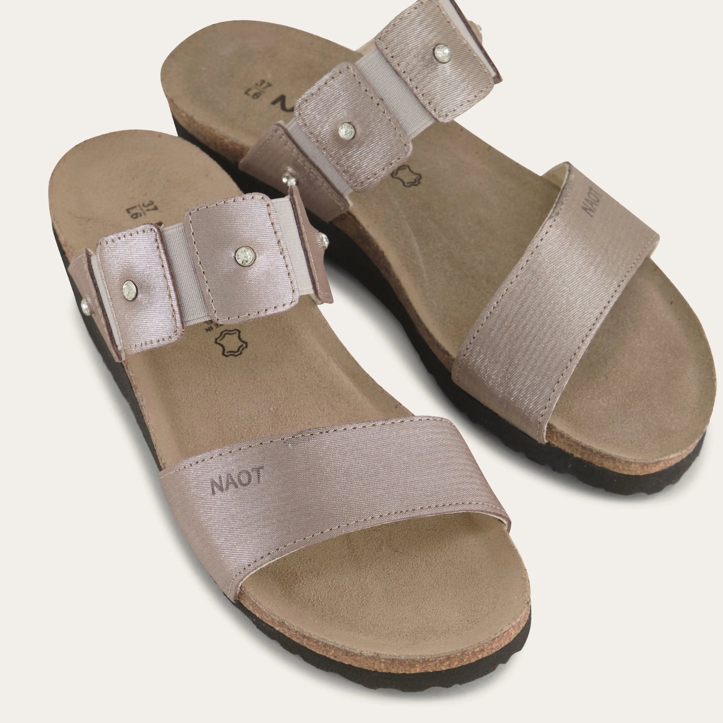 ASHLEY-4906-B33-6-with-background_9b7074cb-dbc5-47b3-90a9-67f8dc9fa8d7