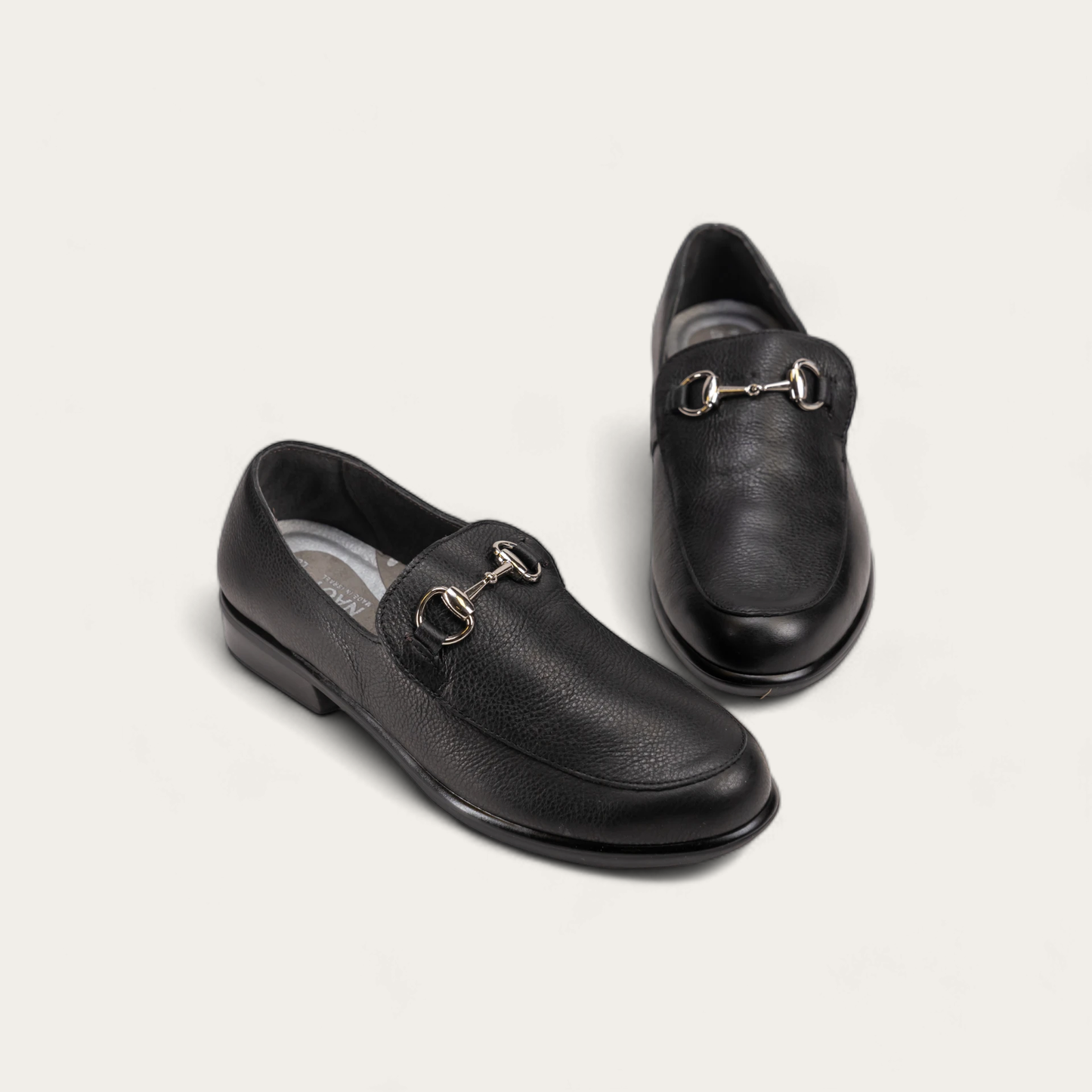 BENTU-26079-BA6-6-with-background_de896d1b-dde4-4ec2-8236-05d292bbbc11