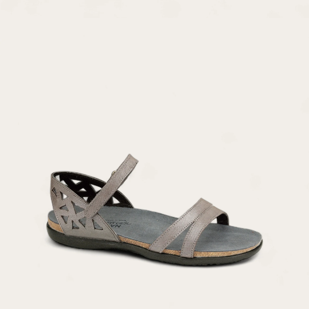 Bonnie-_Silver_Threads_Leather_6361798e-a7d2-4d94-95d1-e0f297f3a952