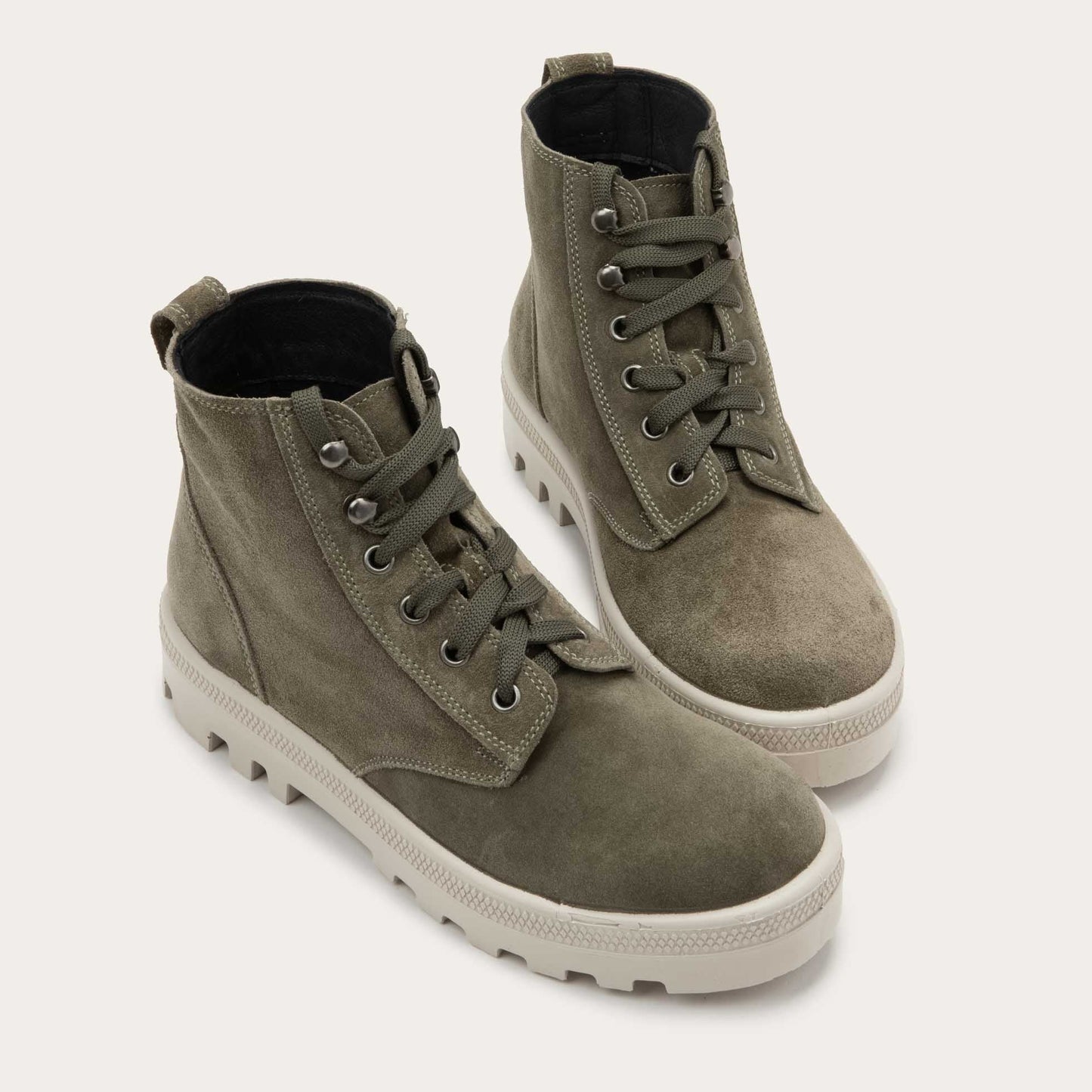 CANOE-GAK-6-7b96f4e2-1351-4df9-9c6c-ca7adc201948