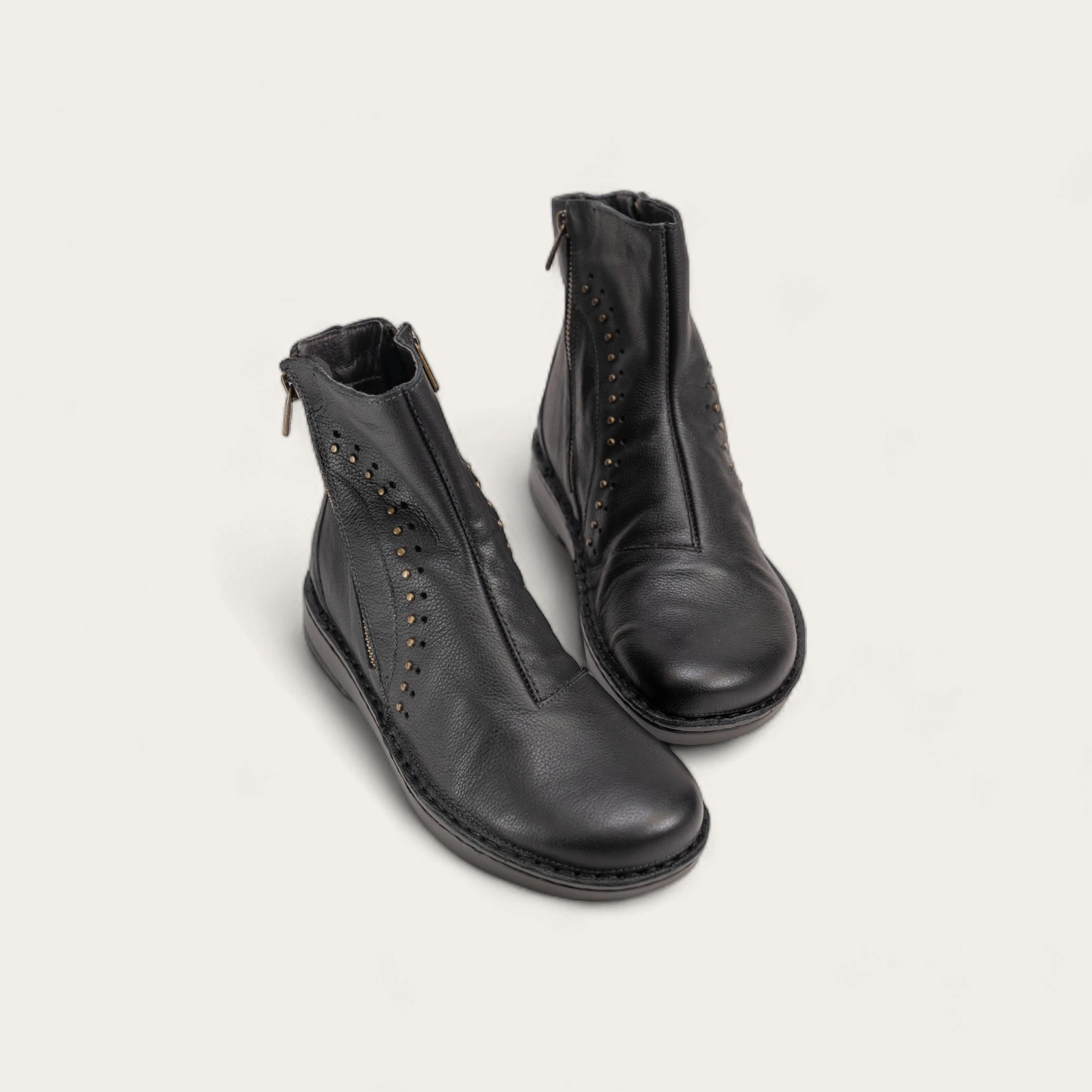 CETONA-63406-BA6-6-with-background_07af885d-64e0-4424-85b4-1832e4d6885e