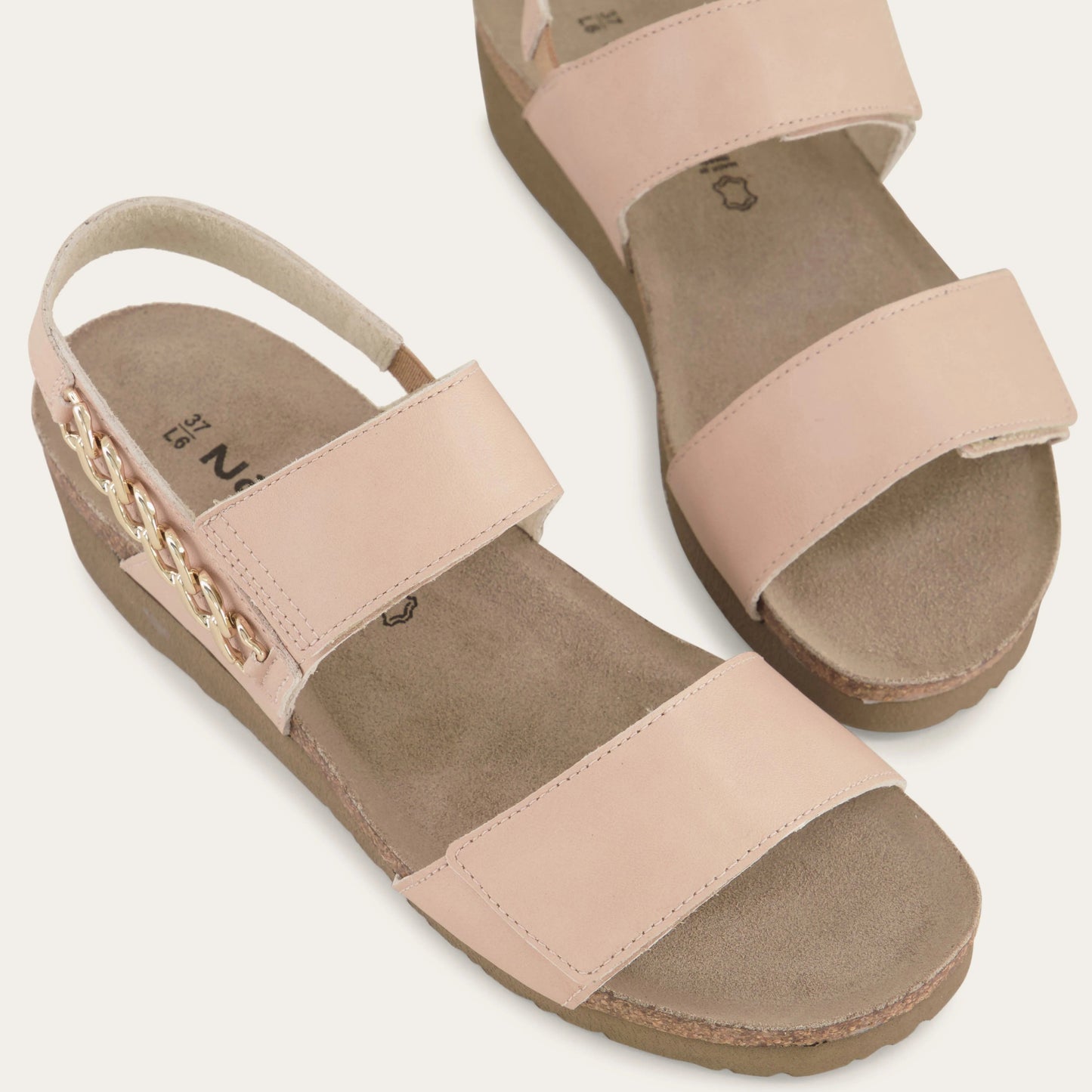 ELIANA-4473-HAF-6-with-background_98325c0d-9432-4465-8b9b-734205e58799