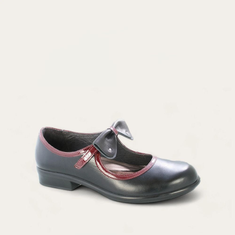 FANTASMA-Black_Ice_Beet_Red-1_b2470c34-5d16-4cf6-ae64-a9eecc7b9e81