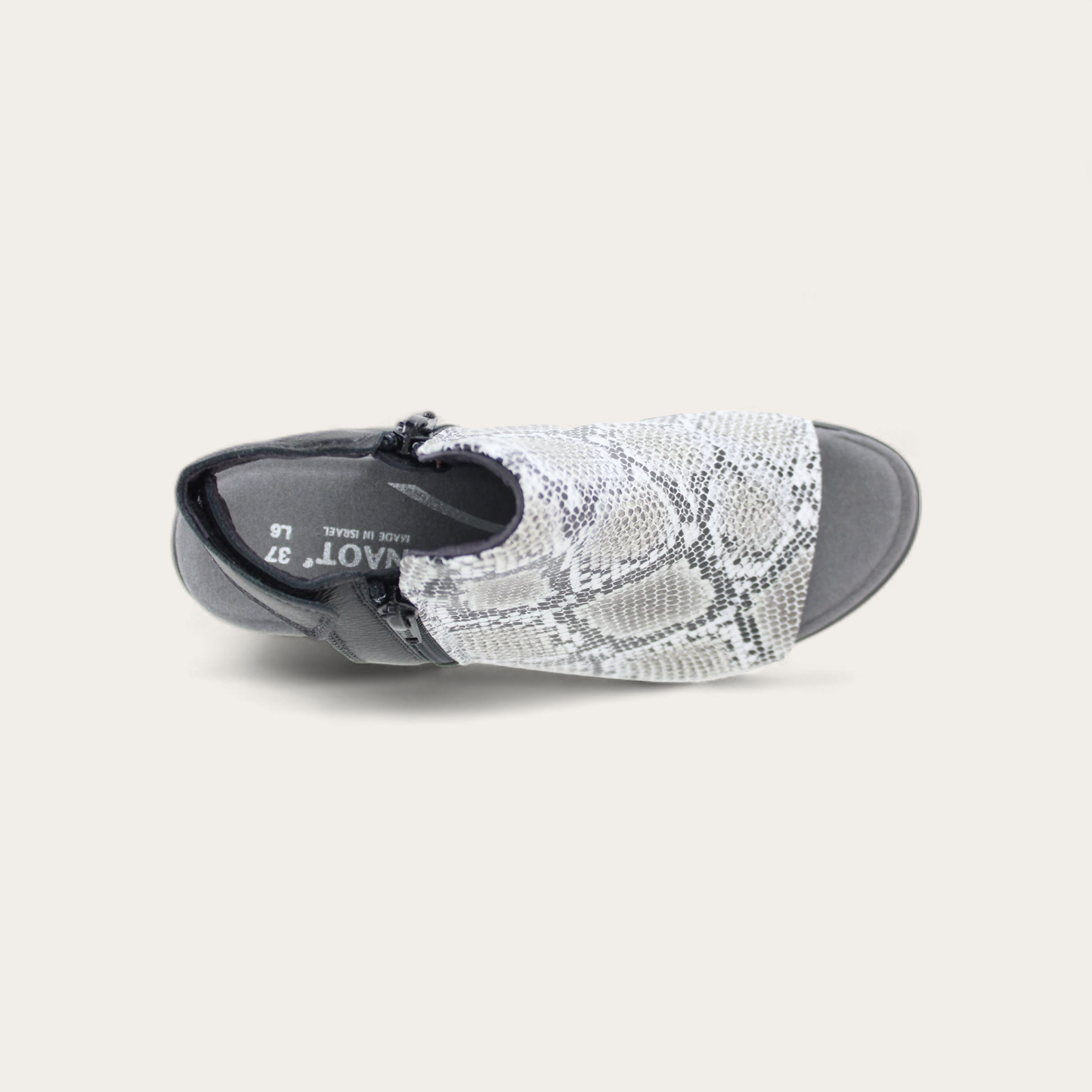 FAVORITE-44128-NPP-6-with-background_6f2b5d6d-1672-4ceb-a9ea-d68ca93c5852