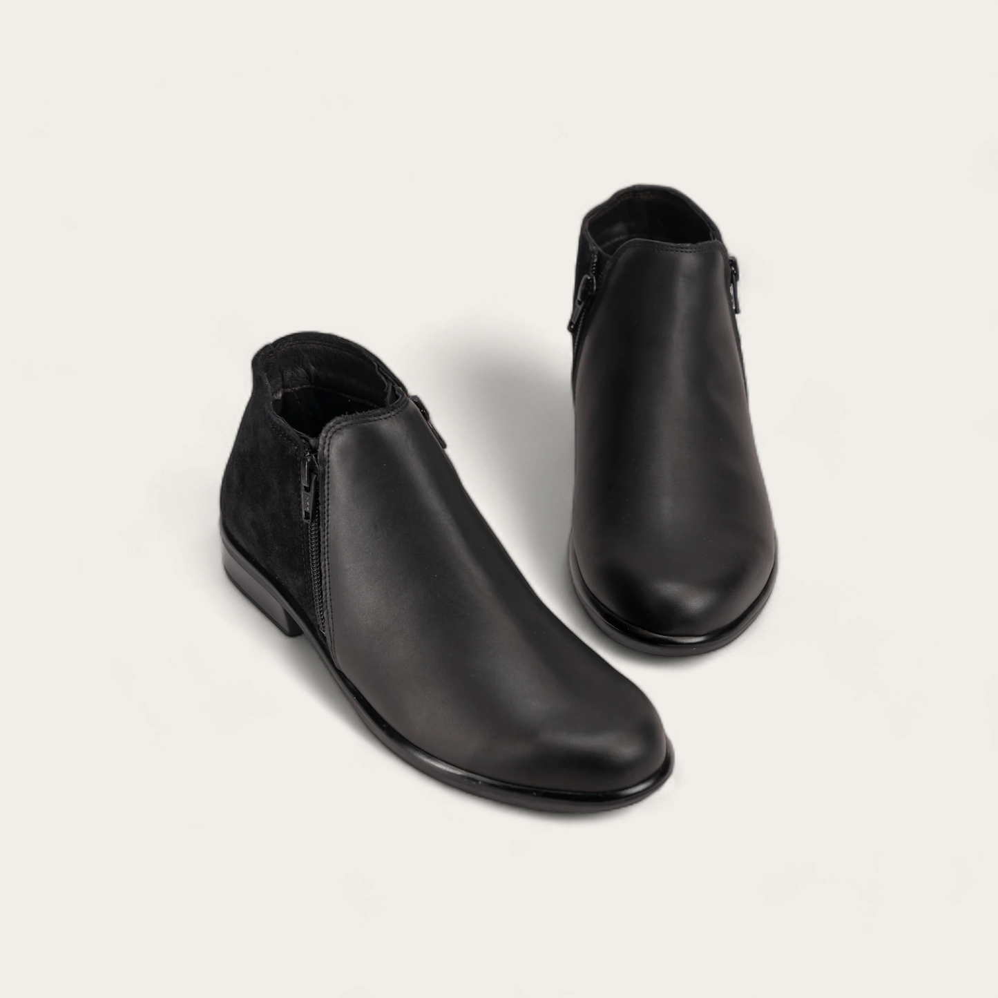 HELM-26030-N74-6-with-background_c4dc58cc-0cf5-4da8-8f9e-4fec18a5e30a