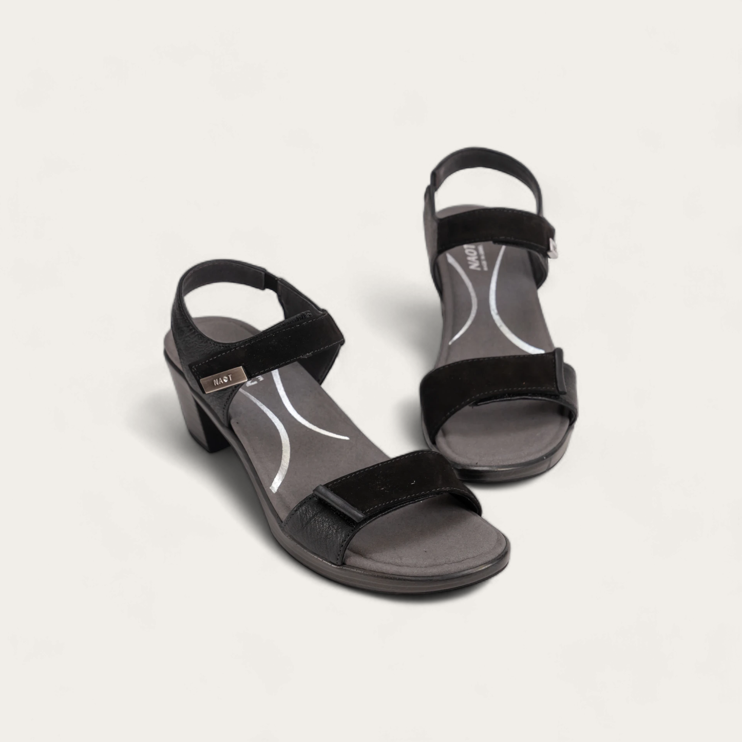 INTACT-44107-NMN-6-with-background_9e2d4ed5-8e0e-43e9-a69d-510763d9914a