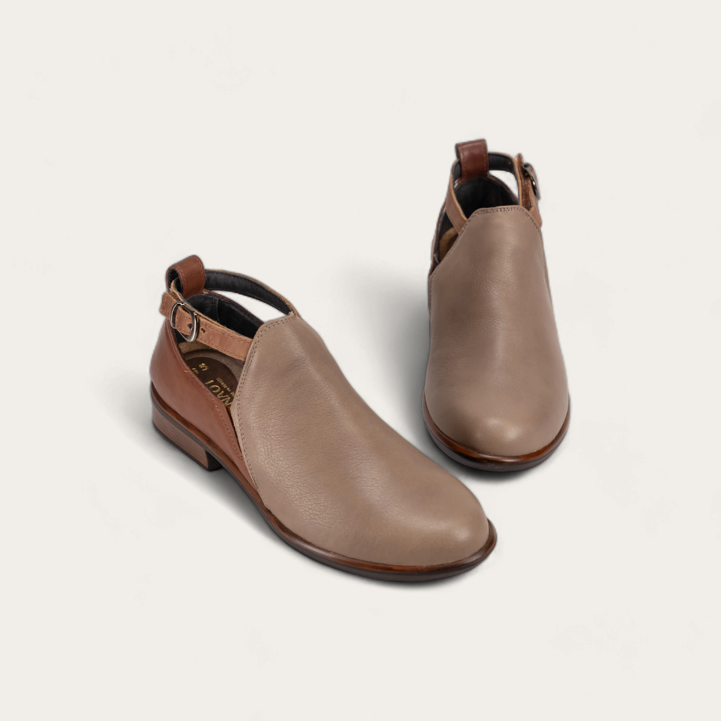 KAMSIN-26042-WGQ-6-with-background_80ae47ae-3b8b-48f0-bb21-47e7c7a2b672