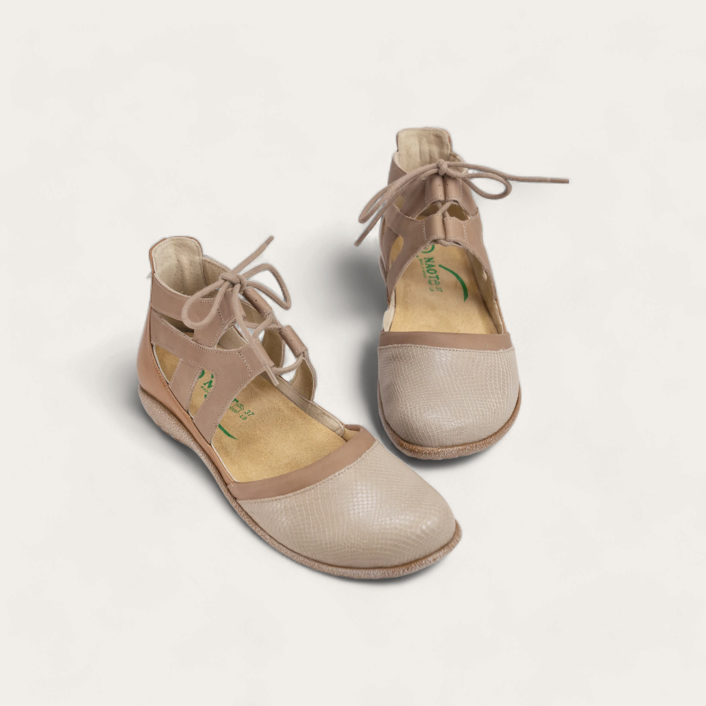 KATA-11152-WAL-6-with-background_d13f71f9-1149-45cf-9e2a-7cad7feacc6f