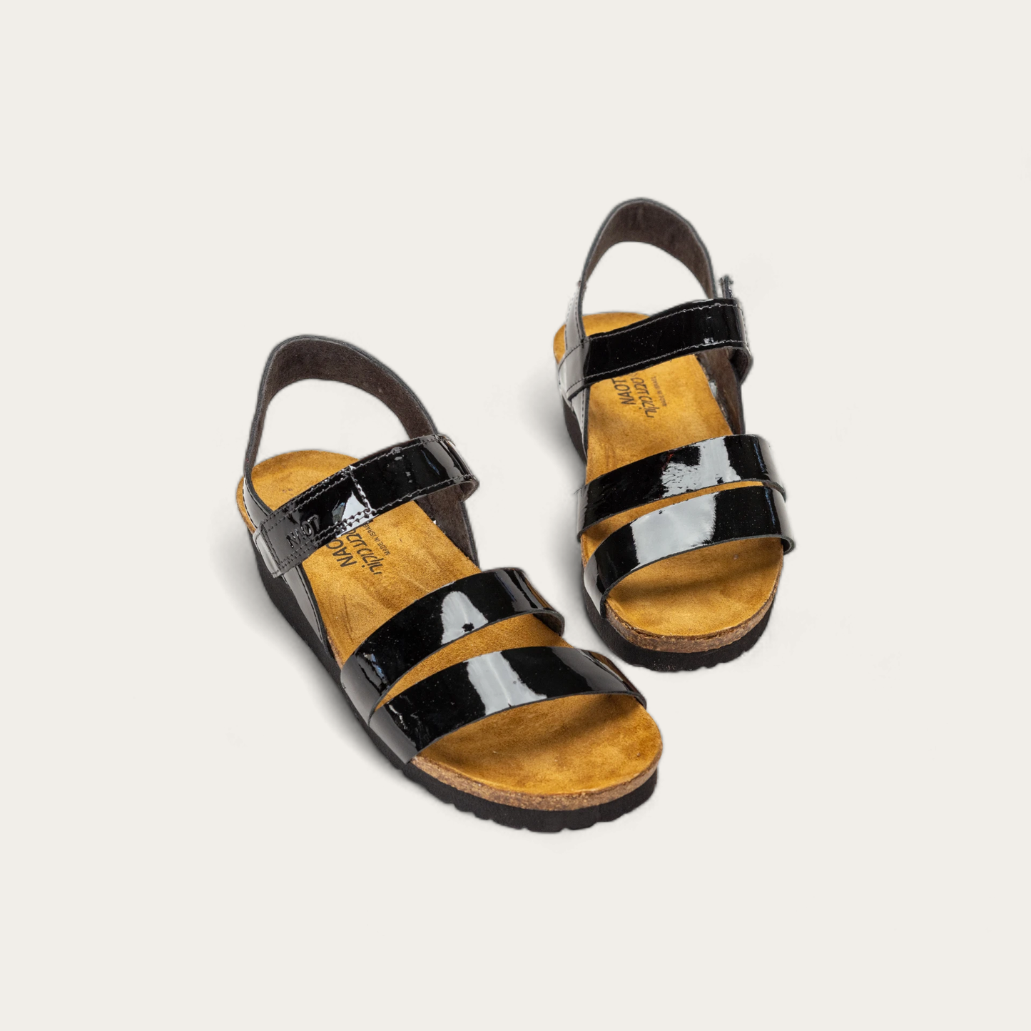 KAYLA-7806-501-6-with-background_be58496d-952d-4a6a-9e41-13e14320fa29