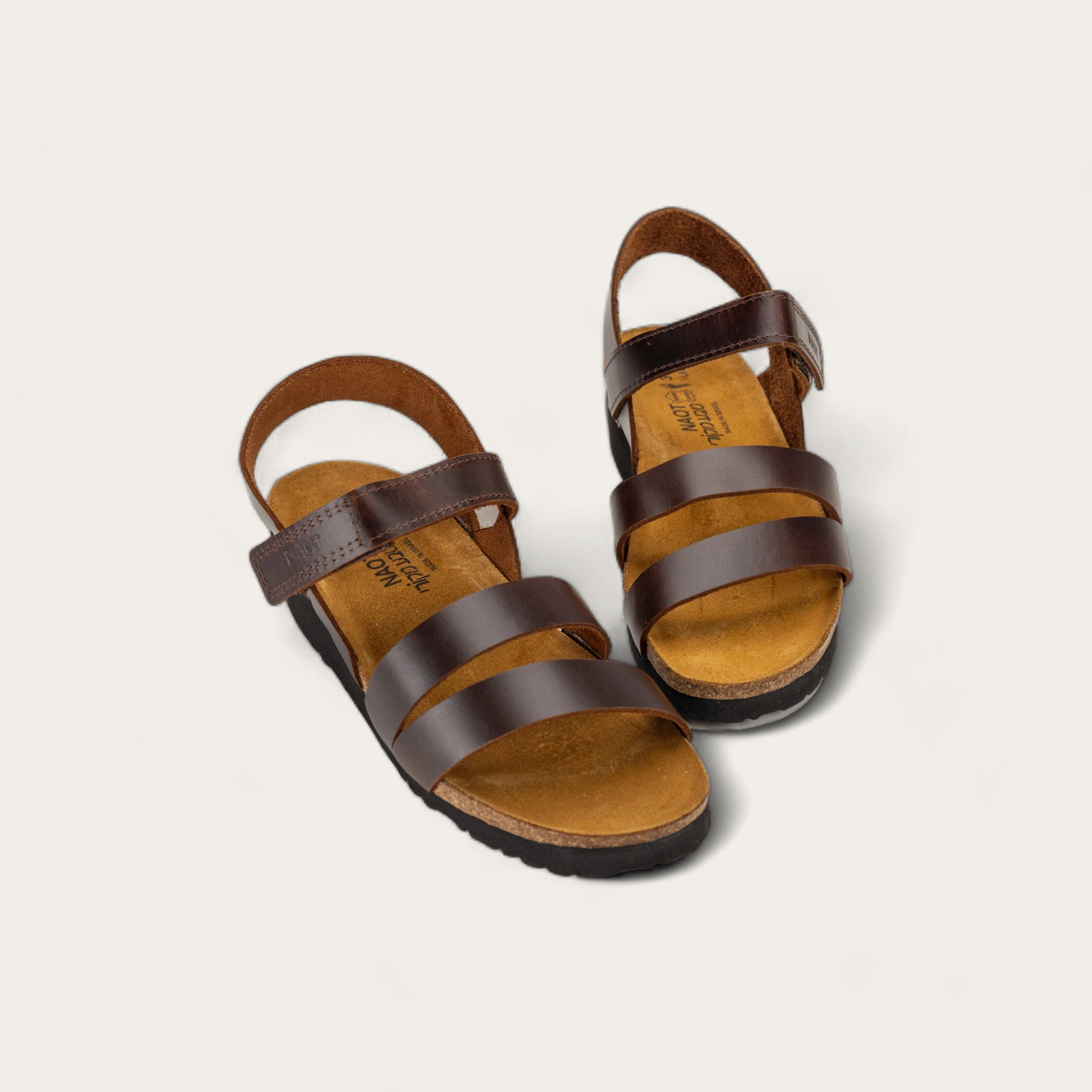 KAYLA-7806-739-6-with-background_6ffd1708-e772-454b-a316-efd0592f21b1