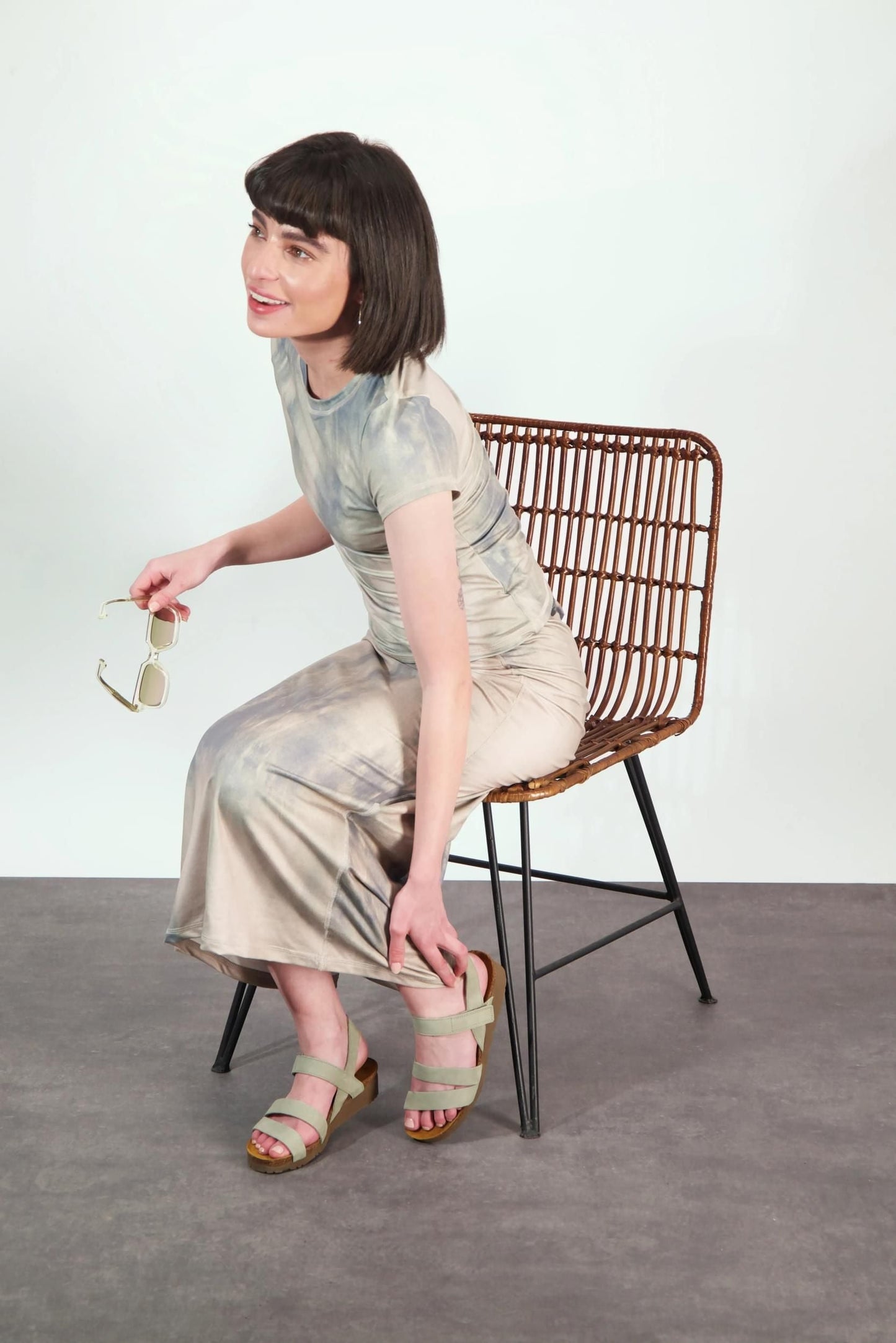 KAYLA-7806-GCA-9-with-background_ef6b32b8-2ee4-4482-8a20-3b1fc517a001