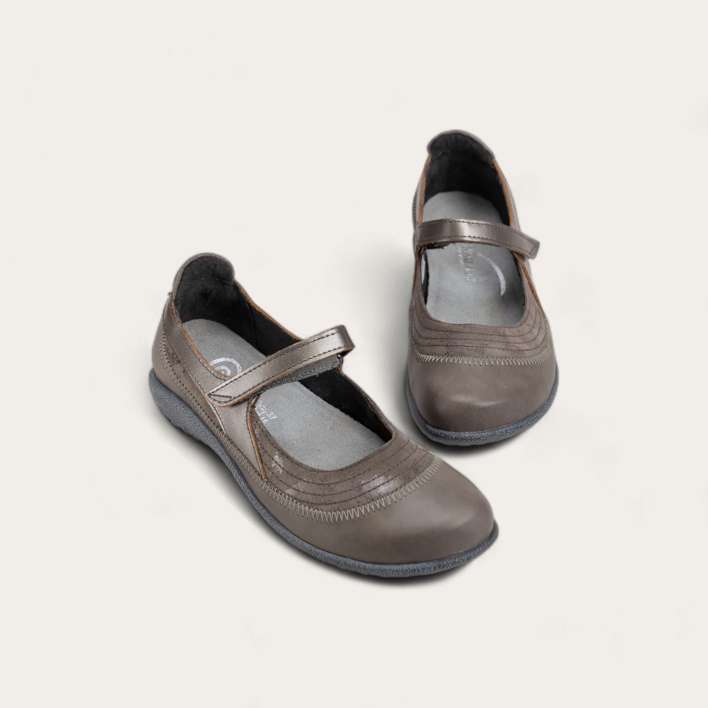 KIREI-11042-NVA-6-with-background_ca10ff51-b2ac-4774-9078-ef74056b5b20