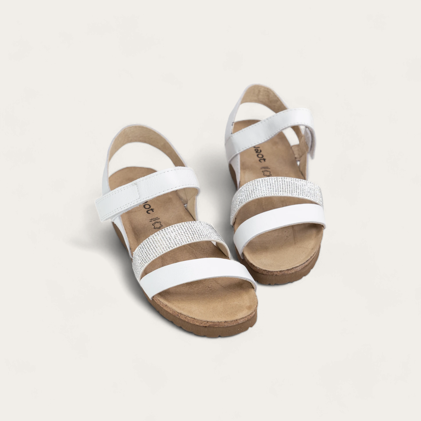 KRISTA-7807-WB4-6-with-background_1c1126a5-5cc7-401e-a2de-518c8336c906