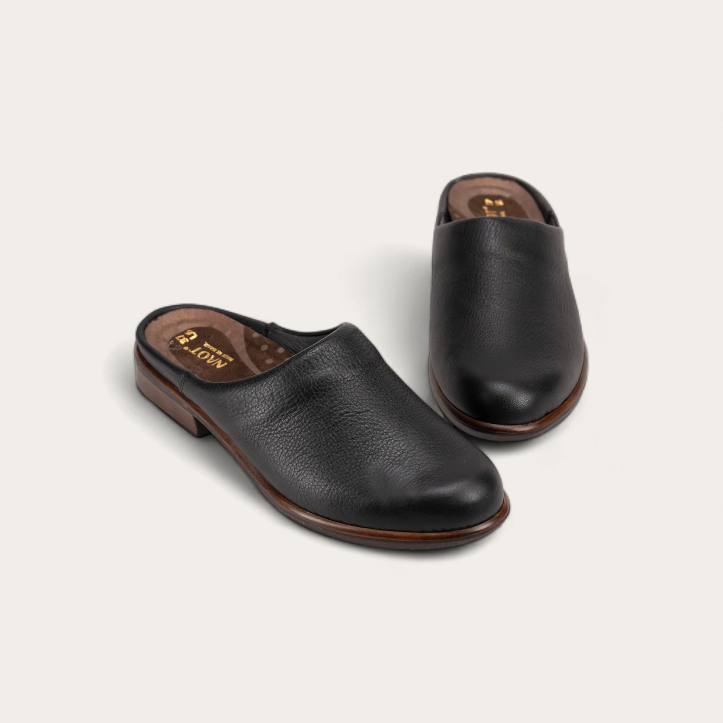 LODOS-26049-BA6-6-with-background_9041adfc-57ec-4cce-9b19-e33106a4fa96