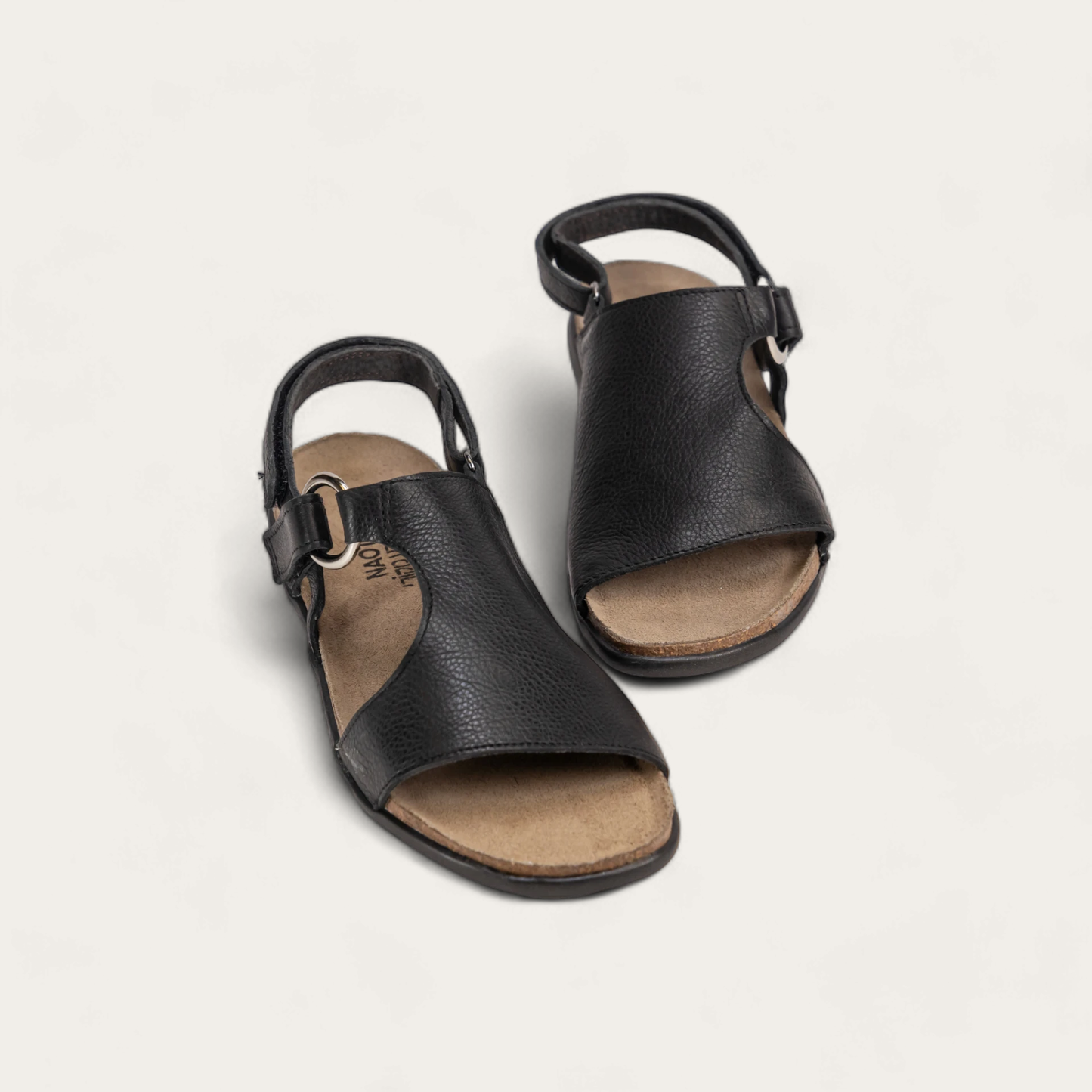 OLIVIA-7457-BA6-6-with-background_299a48f8-f074-4b29-a523-02db1c6ce3d0