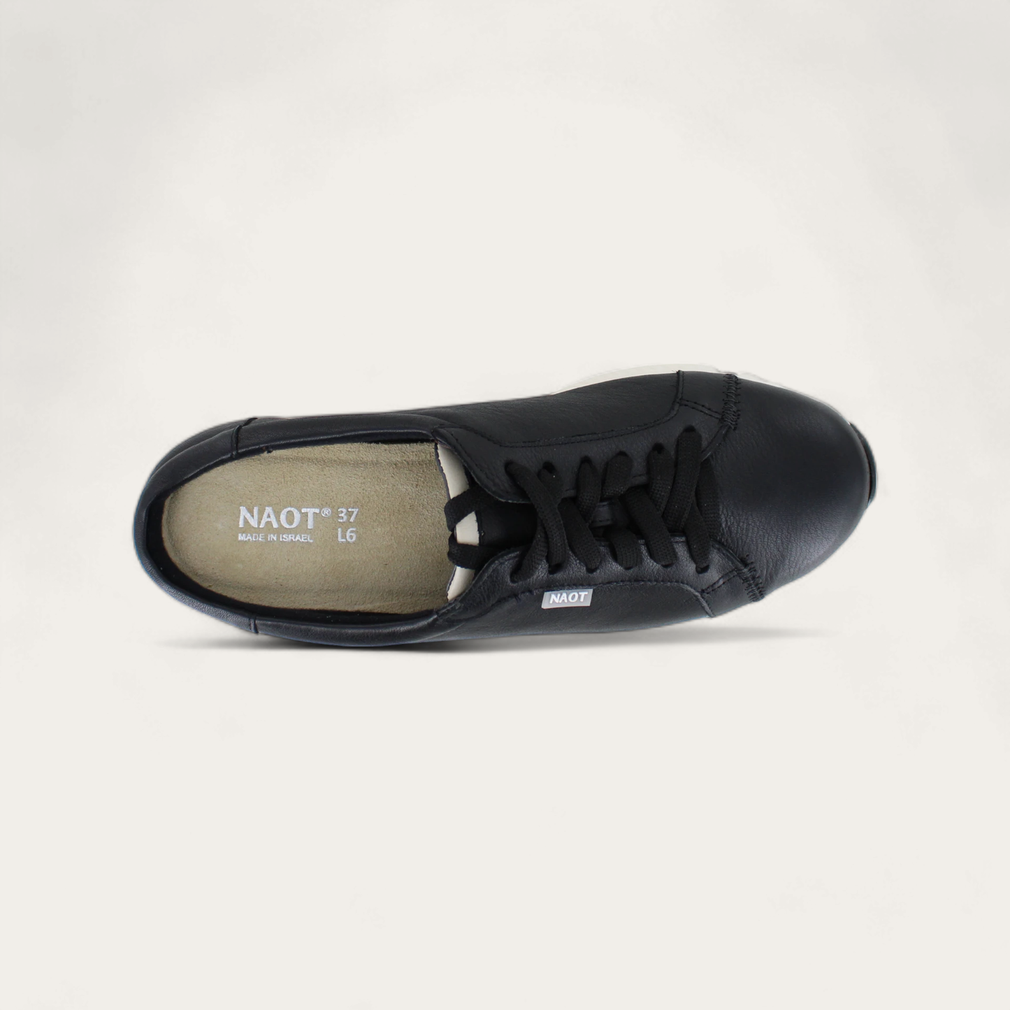 RADON-17489-QAZ-6-with-background_75de5256-a2aa-4d58-a497-ac8300475431