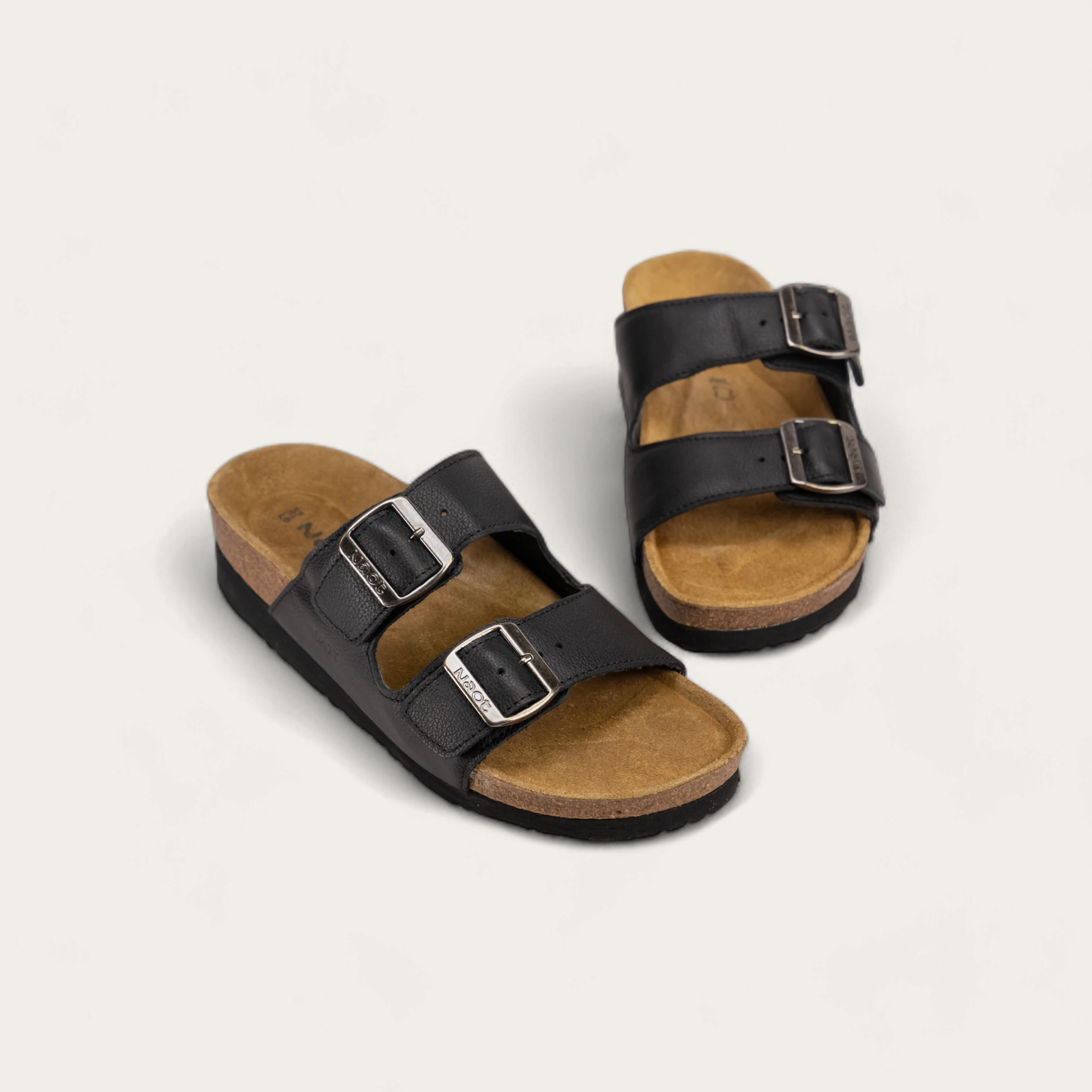 SANTABARBARA-7500-BA6-6-with-background_485bab90-6d9b-4112-acf2-8f0a6f9f746f