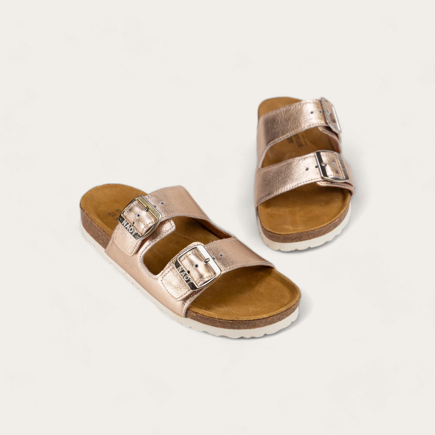 SANTABARBARA-7500-C65-6-with-background_4d7bfc31-cd55-4b6a-bd6b-5bf9243e1984