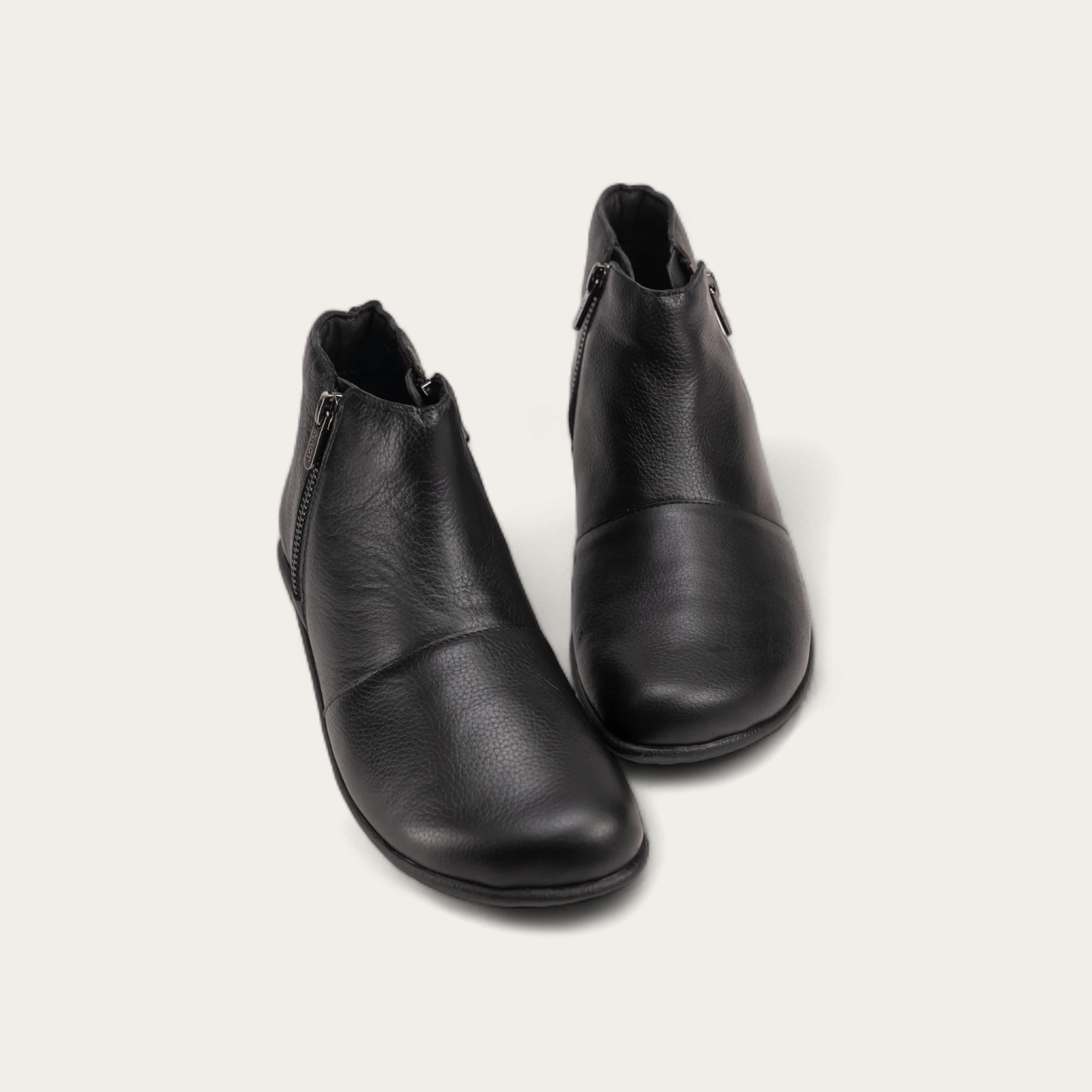 WANAKA-11186-BA6-6-with-background_b1de3a69-214a-4ae5-ac00-1f2246d21d36