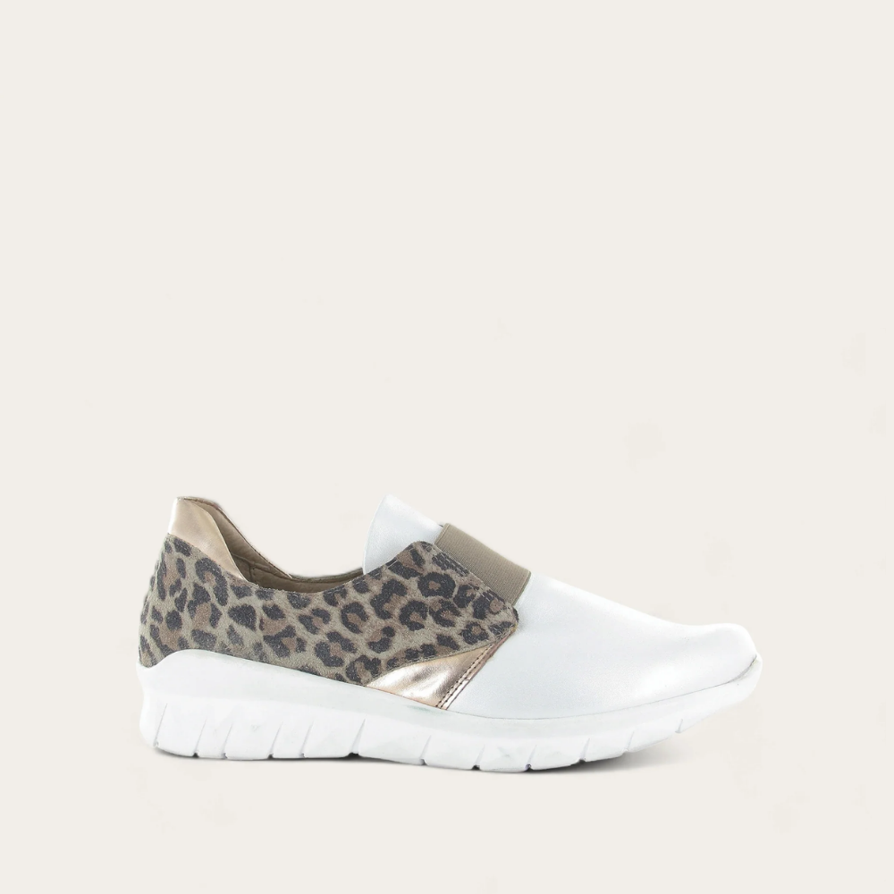 intrepid_white_95902a29-3a5f-49dd-b0df-60f0a609643f