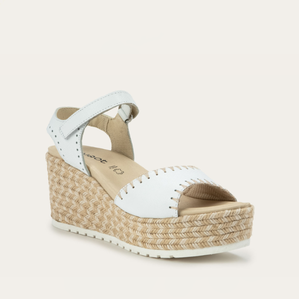 BLANES_WHITE_LEATHER_2_1b980301-84bd-43f4-a934-0471db087563