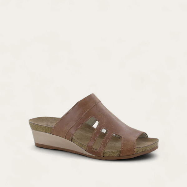Carriage | Naot Footwear US