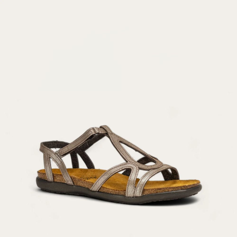 DORITH-SILVER_THRDS-2_8b4a8546-ddd3-4d0e-b5d1-9700fe7bcce7