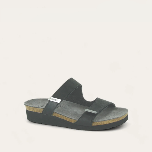 Jacey-_Black_Velvet_Black_Raven_Sterling_83b82a74-7ec8-4a45-9be6-dd79c1253f56