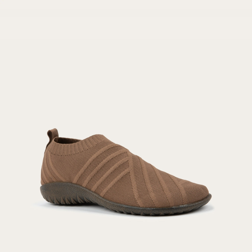 Okahu | Naot Footwear US