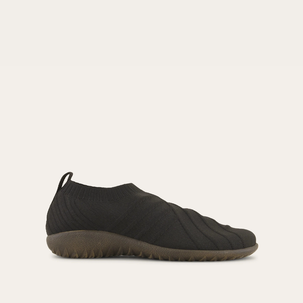 Okahu | Naot Footwear US