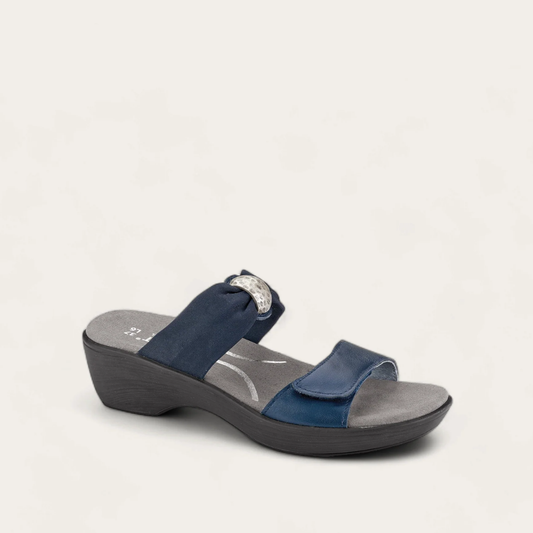 Pinotage-_Polar_Sea_Lthr_Navy_Stretch_ac042bcc-df0b-4ad0-9193-91199b03d579