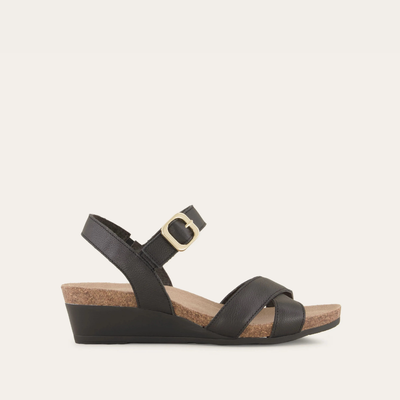 Throne-_Soft_Black_Lthr_1_3752dc36-668c-4b85-9b21-b0a683bfb610