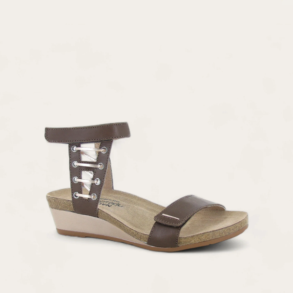 ◆ Nao Women's Naot, Hero Sandal — Peltz Shoes